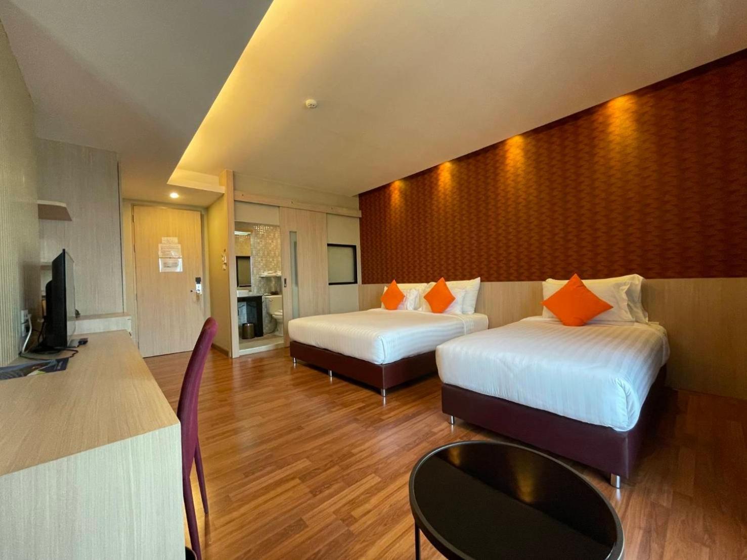 Tonaoi Grand Hotel Хат'яй Екстер'єр фото
