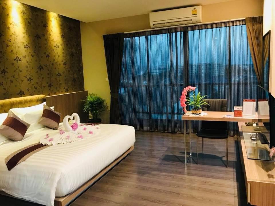 Tonaoi Grand Hotel Хат'яй Екстер'єр фото